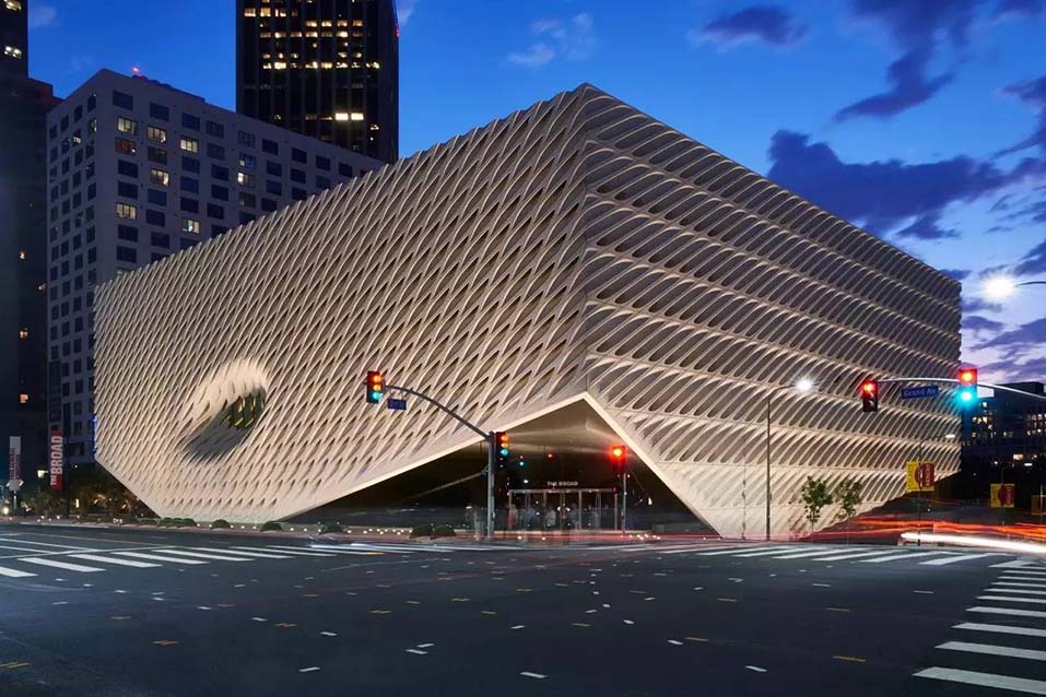 Exploring Modern Art and Creativity: The Broad Museum’s Enchanting Realm