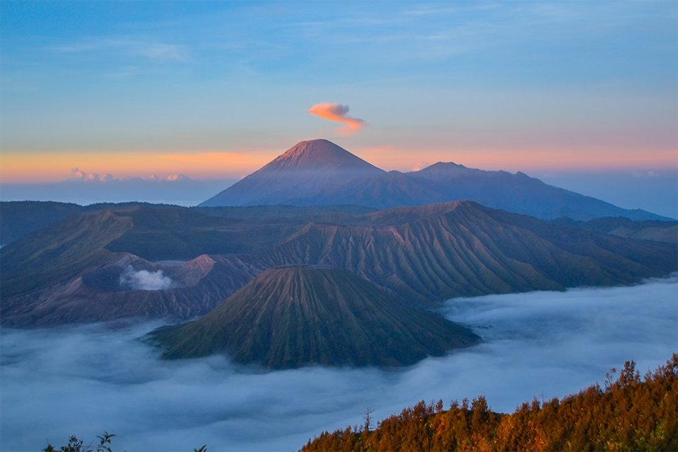 Exploring Seattle’s Nearby Volcanic National Parks